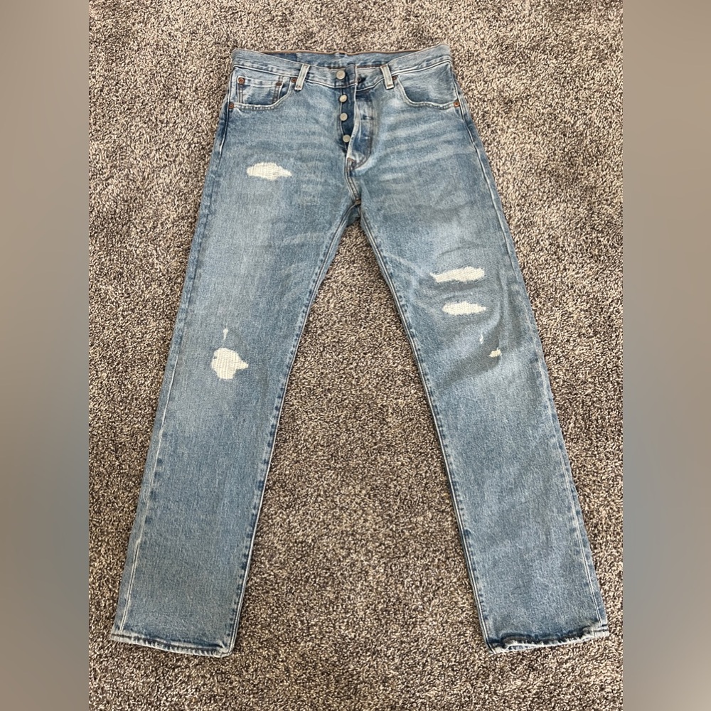 Men Levi’s jeans